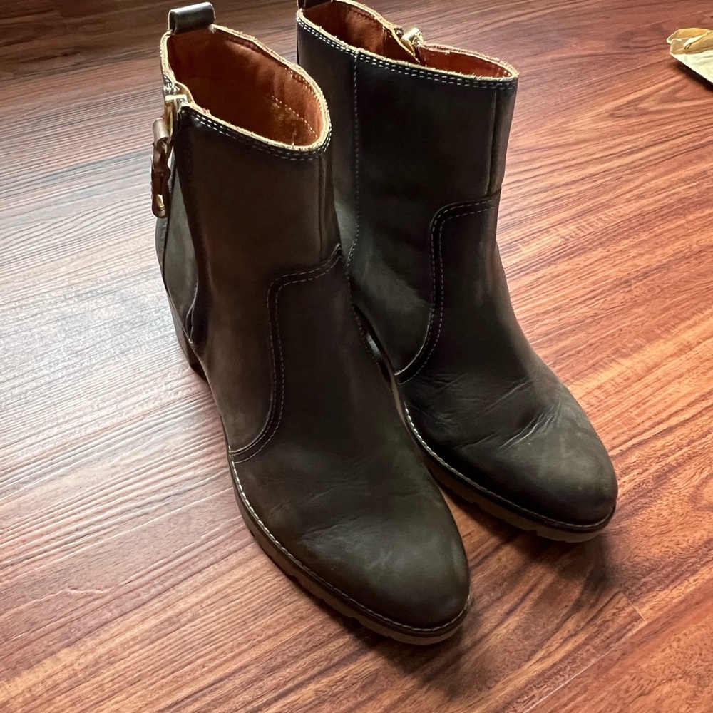 Pikolinos Ankle Boots
